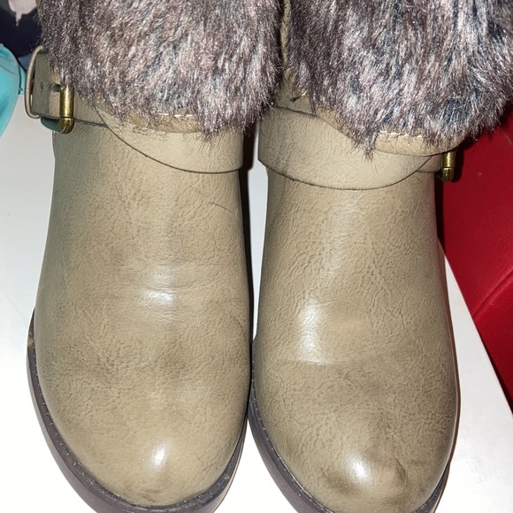 NIB JUST FAB MCKINLEY FAUX FUR BOOTS (7.5) - Picture 5 of 7